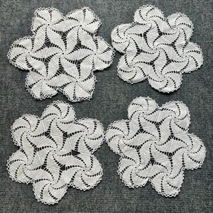 Vintage Round Flower‎ shape Placemats Set Of 4, 15 INCH CROCHET White NIP